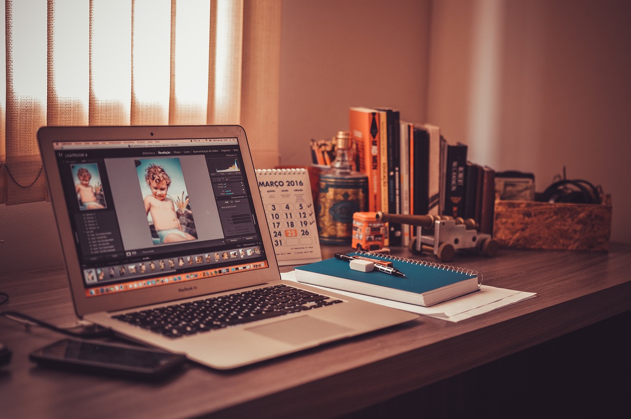Home Security Tips for Digital Nomads